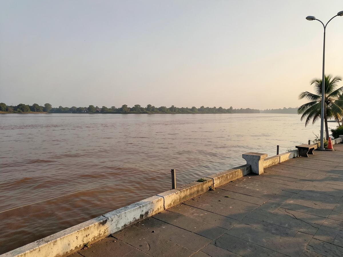ริมแม่น้ำโขงและสะพานมิตรภาพไทย-ลาว จังหวัดหนองคาย จังหวัดหนองคาย